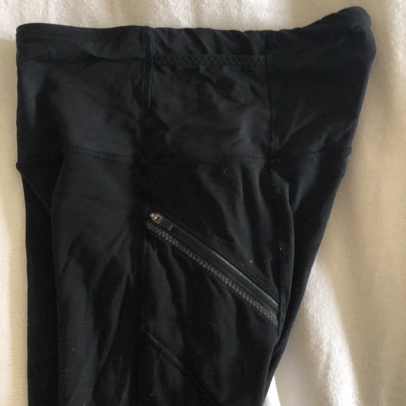 Black Lulu Lemon Leggings Size 6 - Picture 8 of 8